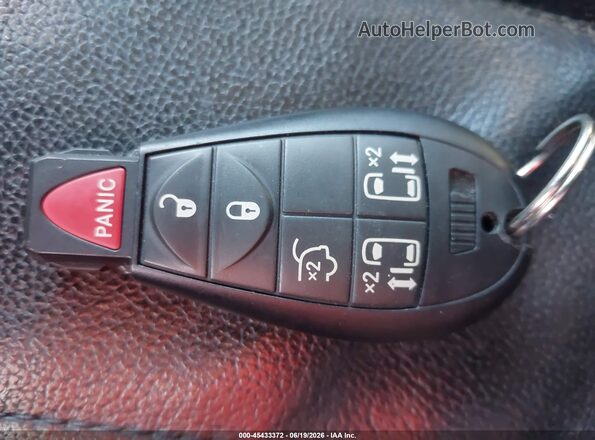 2C4RC1BG7GR140948 2016 CHRYSLER TOWN & COUNTRY White Widok deski rozdzielczej