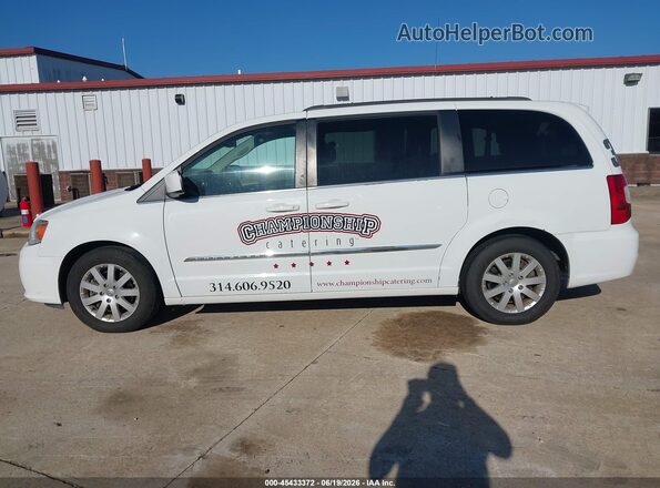 2C4RC1BG7GR140948 2016 CHRYSLER TOWN & COUNTRY White Widok wnętrza 360 stopni