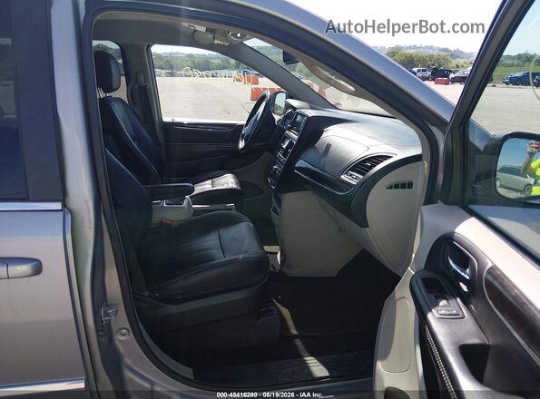 2C4RC1BG7GR297055 2016 CHRYSLER TOWN & COUNTRY Серебряный 