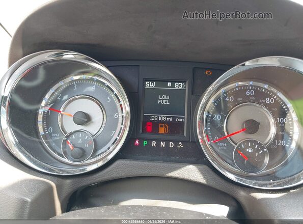 2C4RC1BG7GR298142 2016 CHRYSLER TOWN & COUNTRY White Widok tylnych siedzeń