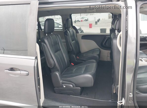 2C4RC1BG7GR299369 2016 CHRYSLER TOWN & COUNTRY Gray Вид наклейки з VIN-кодом