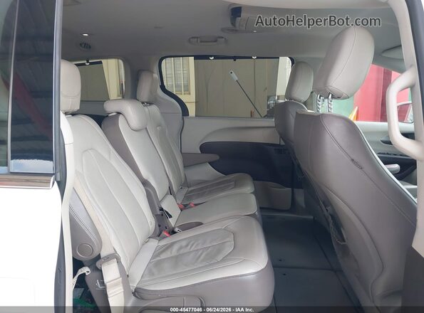 2C4RC1BG7HR691513 2017 CHRYSLER PACIFICA White VIN sticker view