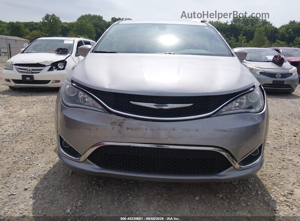 2C4RC1BG7JR260854 2018 CHRYSLER PACIFICA Silver Front view