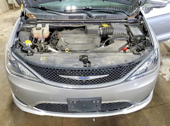 2C4RC1BG7JR269778 2018 CHRYSLER PACIFICA Silver Вид підкапотного простору