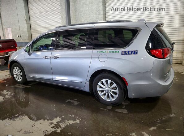 2C4RC1BG7JR269778 2018 CHRYSLER PACIFICA Silver Задня ліва чверть
