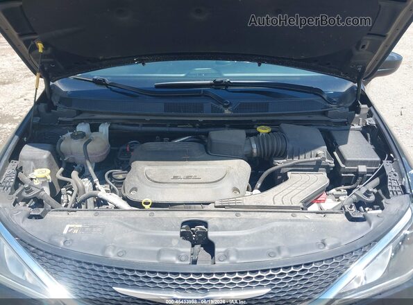 2C4RC1BG7LR106941 2020 CHRYSLER PACIFICA Black Rear view