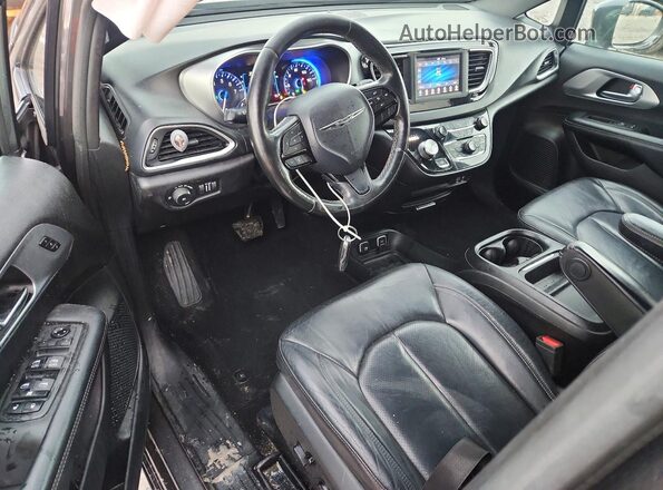 2C4RC1BG7LR111301 2020 CHRYSLER PACIFICA Gray Вид панелі приладів
