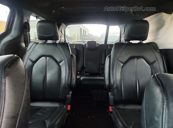 2C4RC1BG7LR111301 2020 CHRYSLER PACIFICA Gray Вид задніх сидінь
