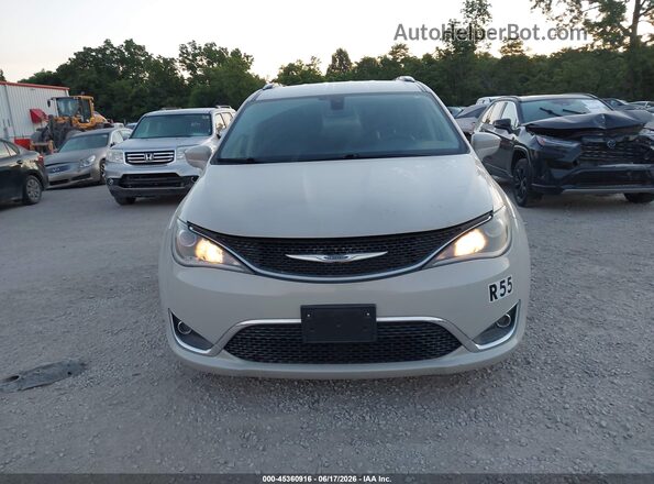 2C4RC1BG7LR204917 2020 CHRYSLER PACIFICA Cream Widok z przodu