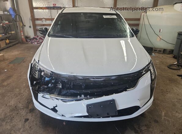 2C4RC1BG7VR556169 2027 CHRYSLER PACIFICA White 360 interior view