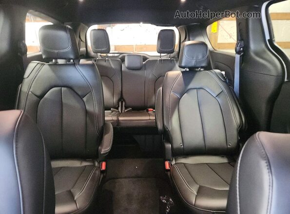 2C4RC1BG7VR556169 2027 CHRYSLER PACIFICA White Rear seats view