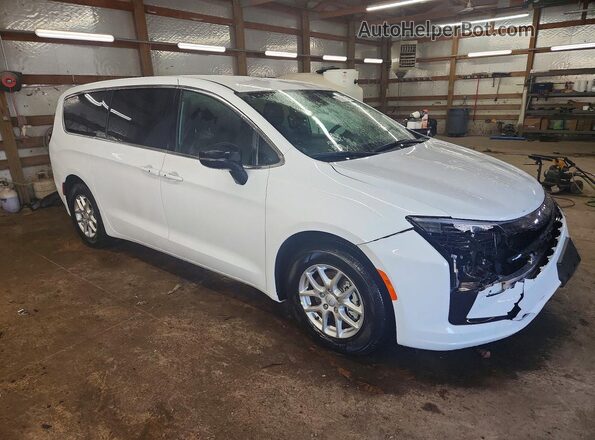 2C4RC1BG7VR556169 2027 CHRYSLER PACIFICA White Front right