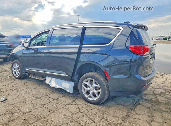2C4RC1BG8JR314923 2018 CHRYSLER PACIFICA Black Rear left