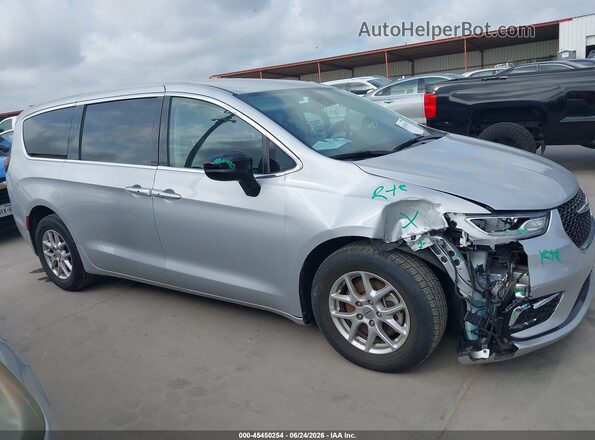 2C4RC1BG8RR125555 2024 CHRYSLER PACIFICA Silver Вид задньої частини салону
