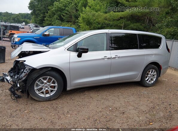 2C4RC1BG8RR171838 2024 CHRYSLER PACIFICA Silver 360 interior view