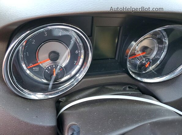 2C4RC1BG9GR135590 2016 CHRYSLER TOWN Синий Вид щитка приборов