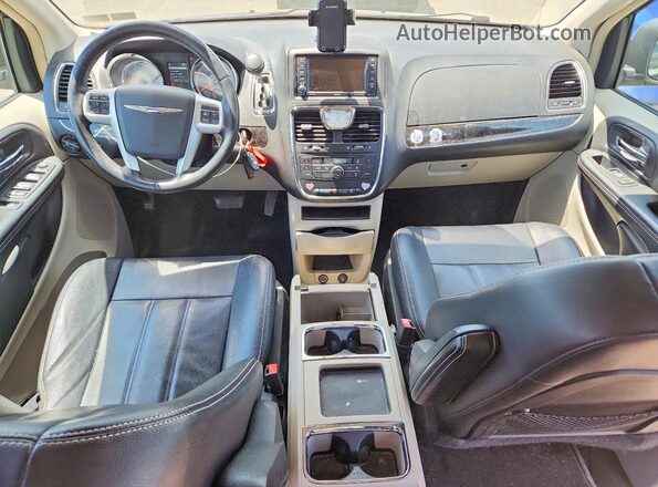 2C4RC1BG9GR167424 2016 CHRYSLER TOWN Black Widok deski rozdzielczej