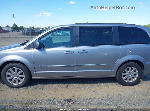 2C4RC1BG9GR267555 2016 CHRYSLER TOWN & COUNTRY Silver 360 interior view