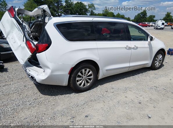 2C4RC1BG9JR110549 2018 CHRYSLER PACIFICA White Задня права чверть