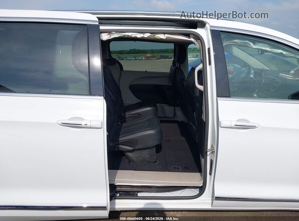2C4RC1BG9LR128200 2020 CHRYSLER PACIFICA Белый Вид наклейки с VIN-кодом