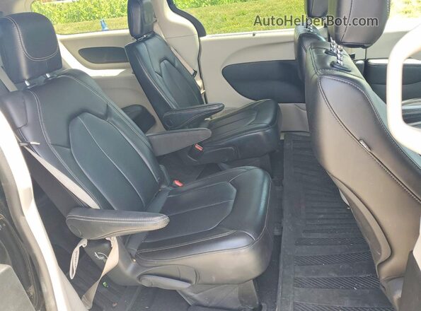 2C4RC1BG9PR526867 2023 CHRYSLER PACIFICA Black Vista interior trasera