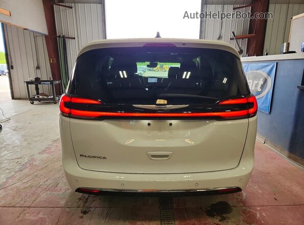 2C4RC1BG9SR548375 2025 CHRYSLER PACIFICA White Вид ззаду