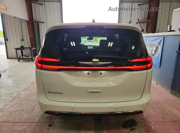 2C4RC1BG9SR548375 2025 CHRYSLER PACIFICA White Панорамний вид салону 360°