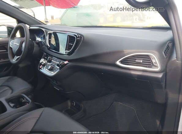 2C4RC1BG9TR209701 2026 CHRYSLER PACIFICA Белый 
