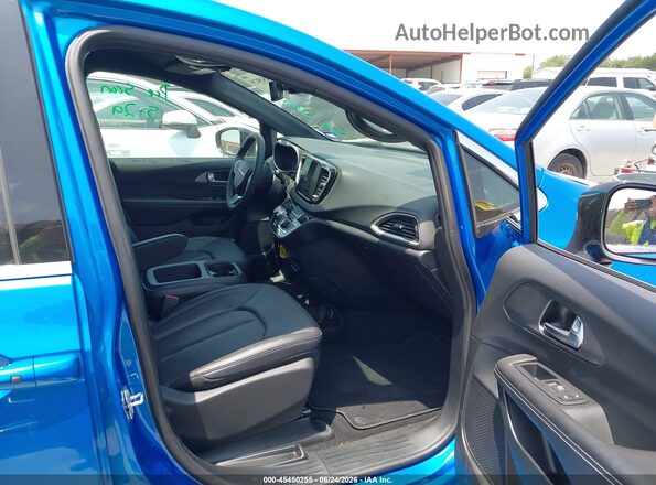 2C4RC1BG9TR235957 2026 CHRYSLER PACIFICA Blue Vista interior delantera