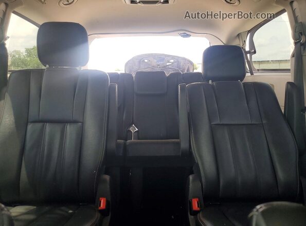 2C4RC1BGXGR280508 2016 CHRYSLER TOWN Black Հետևի նստատեղերի տեսք