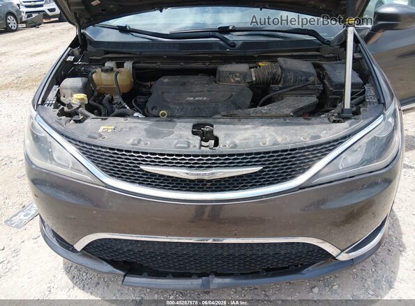 2C4RC1BGXHR524482 2017 CHRYSLER PACIFICA Gray Rear view