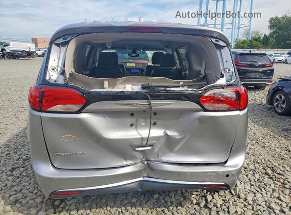 2C4RC1BGXHR613551 2017 CHRYSLER PACIFICA Серебряный Вид сзади