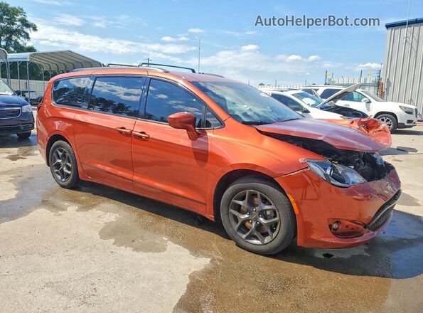 2C4RC1BGXJR187320 2018 CHRYSLER PACIFICA Orange Przód prawy