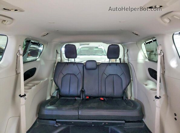 2C4RC1BGXJR269466 2018 CHRYSLER PACIFICA White 