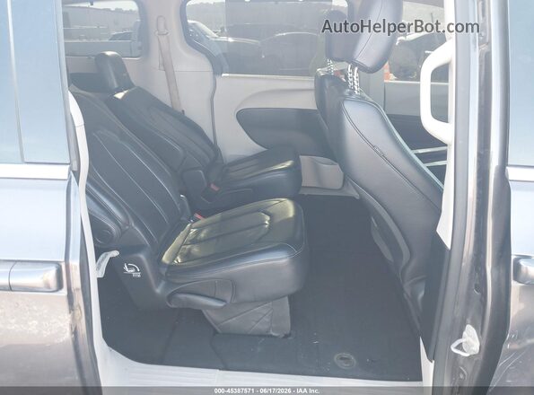 2C4RC1BGXJR290740 2018 CHRYSLER PACIFICA Серый Вид наклейки с VIN-кодом