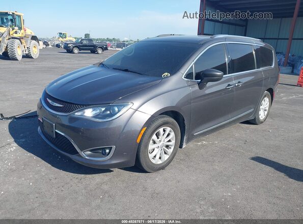 2C4RC1BGXJR290740 2018 CHRYSLER PACIFICA Серый Передняя левая четверть