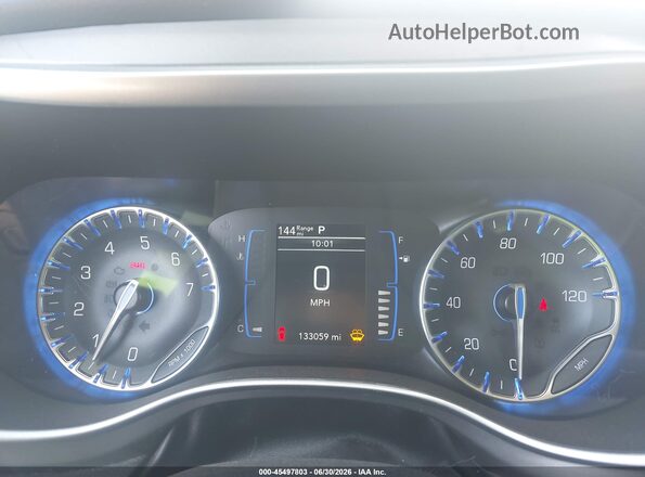 2C4RC1BGXLR268577 2020 CHRYSLER PACIFICA White Вид задніх сидінь
