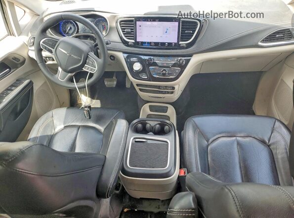 2C4RC1BGXNR100151 2022 CHRYSLER PACIFICA Gray Dashboard view