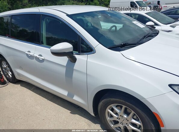 2C4RC1BGXPR620692 2023 CHRYSLER PACIFICA White 