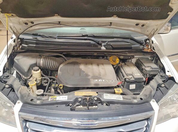 2C4RC1CG0GR240419 2016 CHRYSLER TOWN White Vista del compartimento del motor