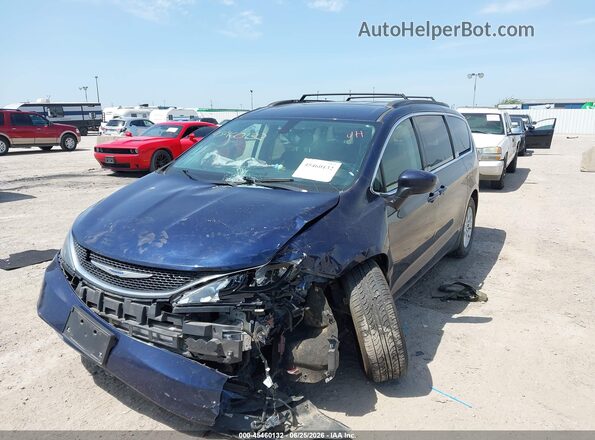 2C4RC1CG0LR210914 2020 CHRYSLER VOYAGER Blue Vista tres cuartos delantera izquierda