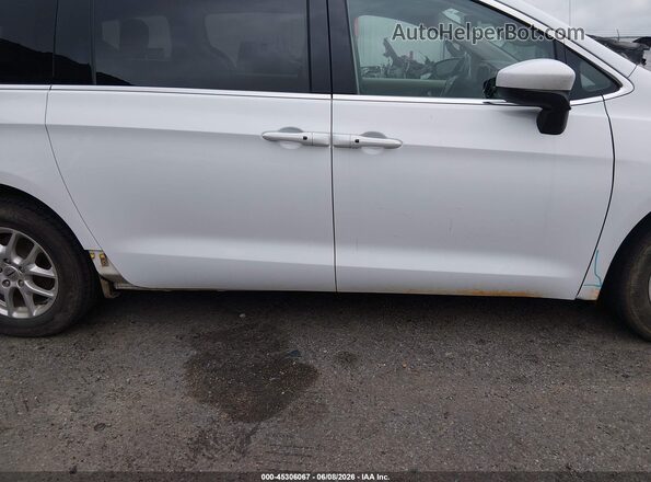 2C4RC1CG0PR615628 2023 CHRYSLER VOYAGER White Vista frontal
