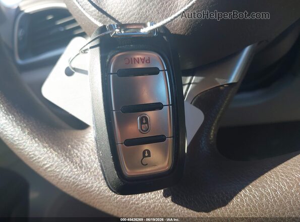 2C4RC1CG1HR500442 2017 CHRYSLER PACIFICA White Widok deski rozdzielczej
