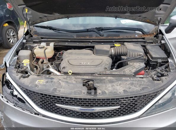 2C4RC1CG1HR771873 2017 CHRYSLER PACIFICA Gray უკანა ხედი