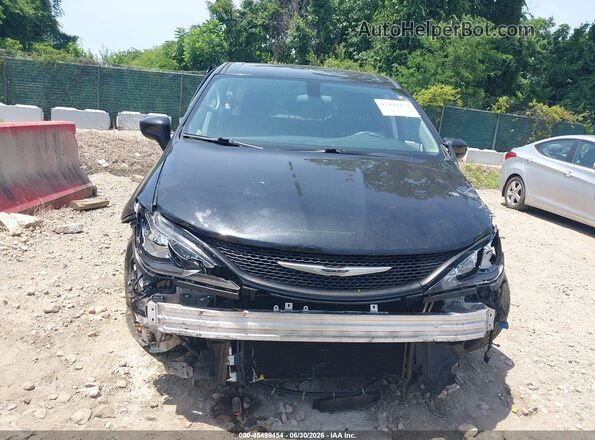2C4RC1CG1NR211590 2022 CHRYSLER VOYAGER Black Widok wnętrza z tyłu