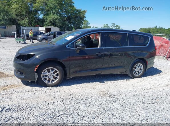 2C4RC1CG1PR563815 2023 CHRYSLER VOYAGER Black Widok wnętrza 360 stopni