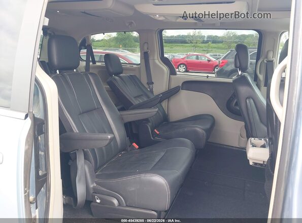 2C4RC1CG2GR190753 2016 CHRYSLER TOWN & COUNTRY Blue Vista de la etiqueta del VIN