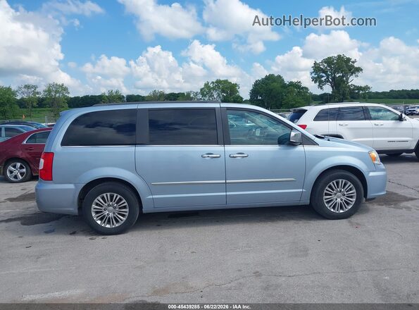 2C4RC1CG2GR190753 2016 CHRYSLER TOWN & COUNTRY Blue Vista interior trasera