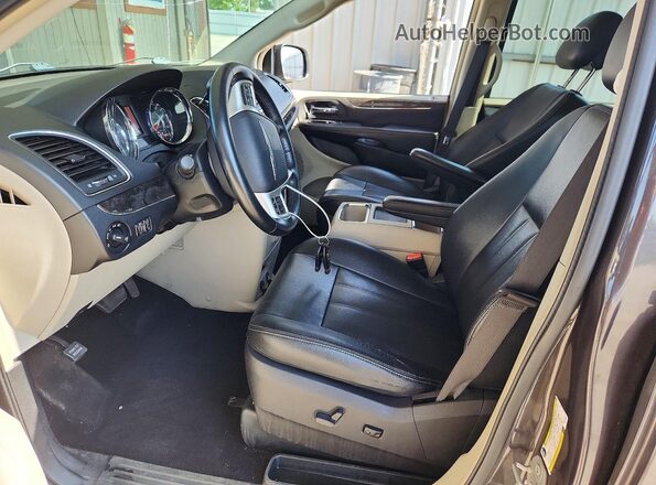 2C4RC1CG3GR105337 2016 CHRYSLER TOWN Gray 