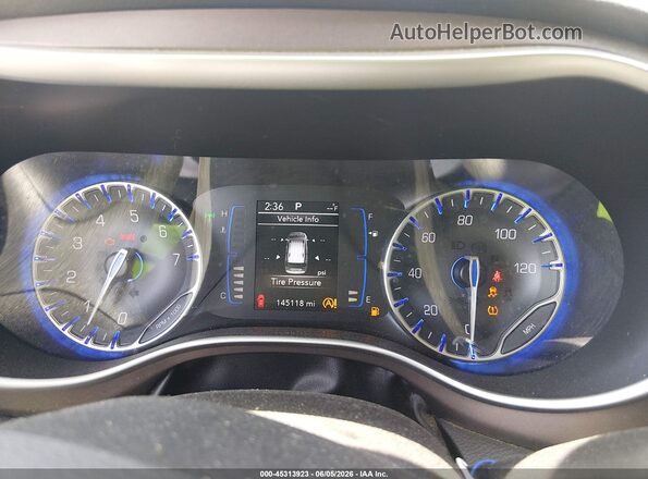 2C4RC1CG3JR132352 2018 CHRYSLER PACIFICA Серебряный Вид задних сидений